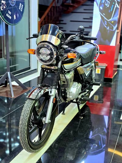 Honda CG150 2025 model registered in islamabad milage 1050 only l
