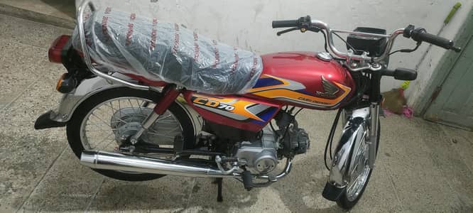 bike bilkul saf he is nbr p call krna,0,3,1,3,8,7,0,5,2,1,2