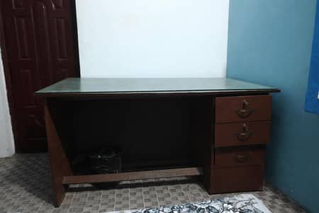 Work Desk with Glass Top