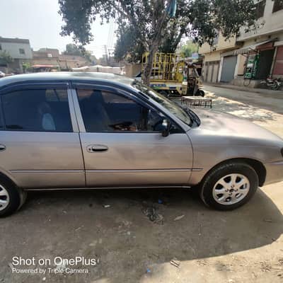 Toyota Corolla 2. D. model 2000 03004451806