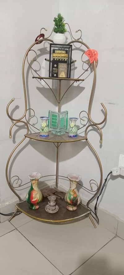 Corner Stand decoration item