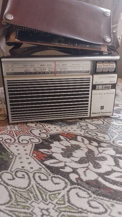 radio national Panasonic R218 for sale