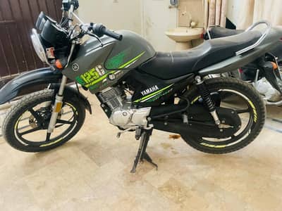 Yamaha YBR G