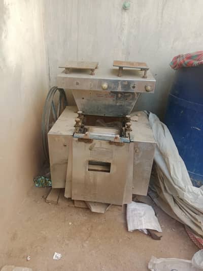 فیصل ابادی گنا مشین