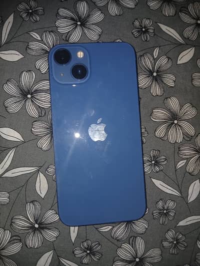 Apple iPhone 13