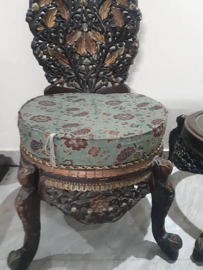 Royal carved wooden throne chair