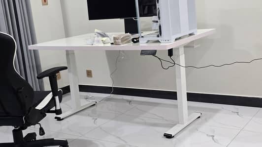 Motorized Table 5feet x 3feet