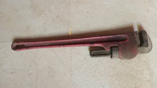 Pipe Wrench 24" + Wrench  18" Big Size