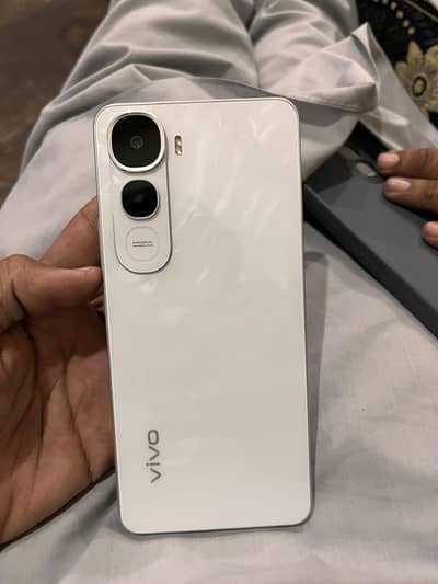 Vivo Y400 Only 2 months use