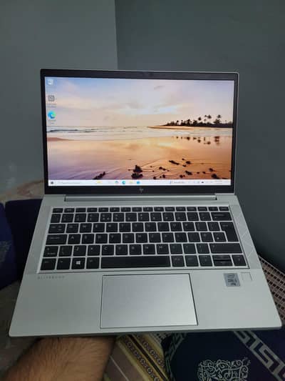 HP Elite book - 830 - G7 - touch screen 10th gen