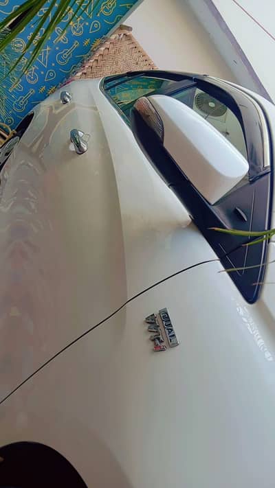 Toyota yaris GLI MT 1.3