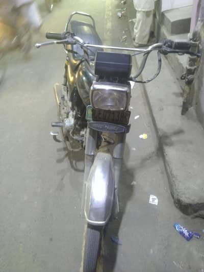 road price 2016 model all ok