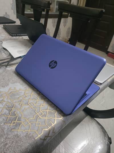 HP core i5 6th generation gaming laptop 8gb ram DDR4 2gb AMD card