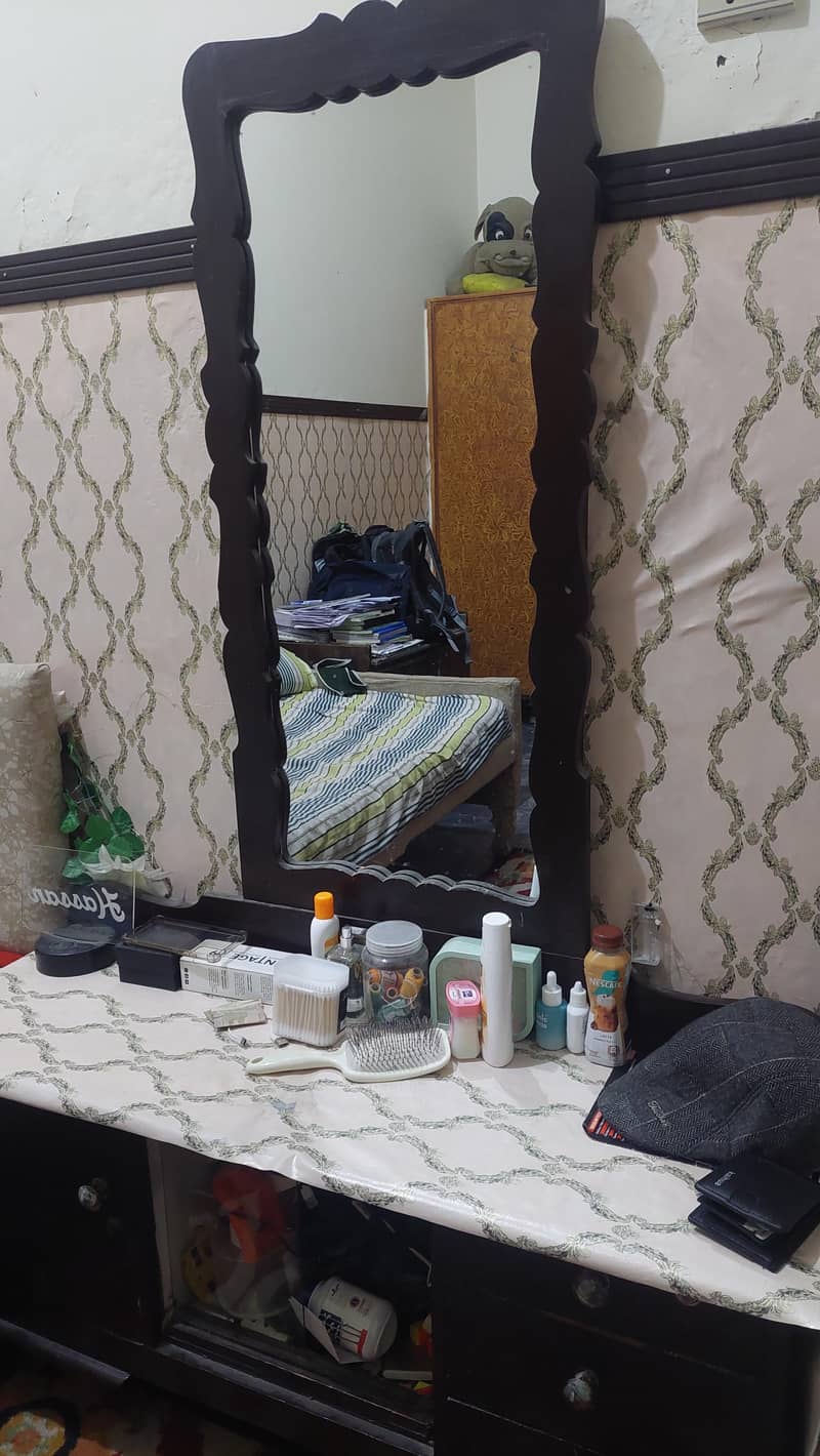 Dressing Table 2