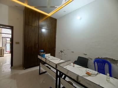 2.4 Marla Double Storey Used House For Sale in D2 Green Town LHR