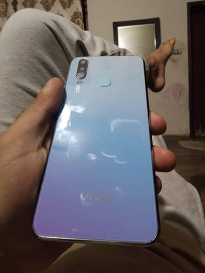 Vivo Y17