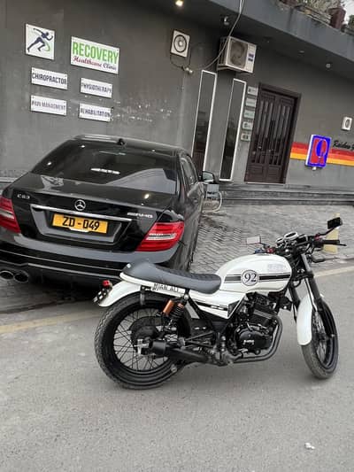 Infinity hi–speed 2023 white color brand new bike contact …03216662676