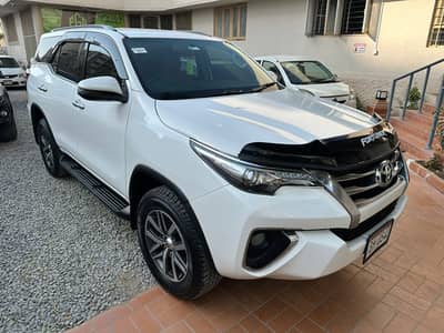 Toyota Fortuner 2018 Sigma Diesel Complete Original Like New 1 Hand