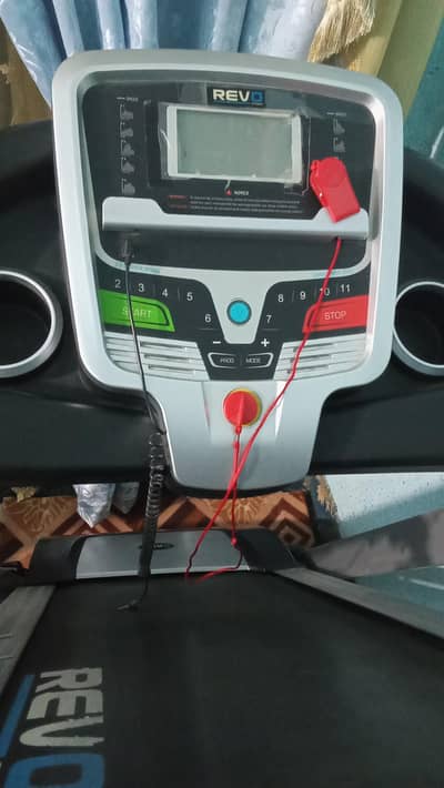 Revo Electrical Treadmill