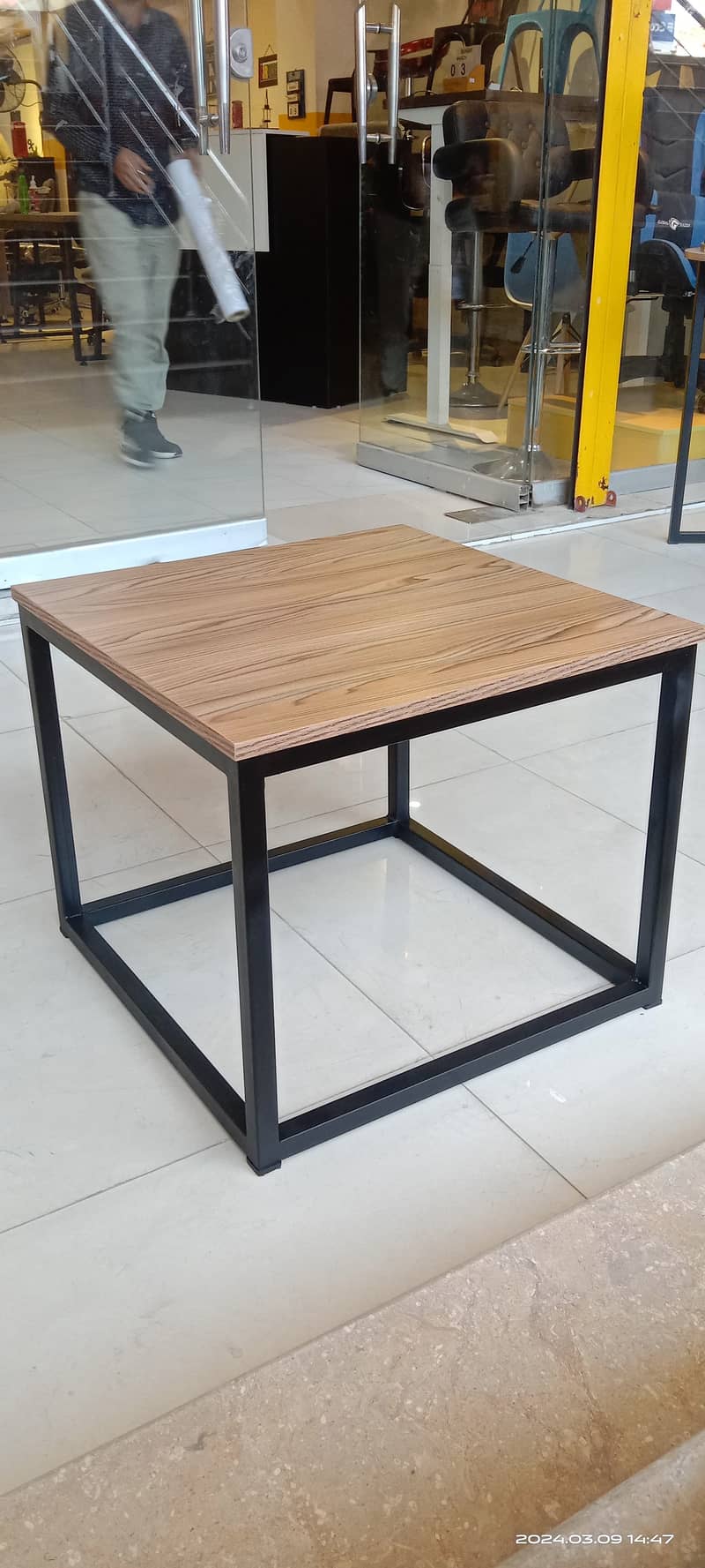 Coffee table/ centre table 15