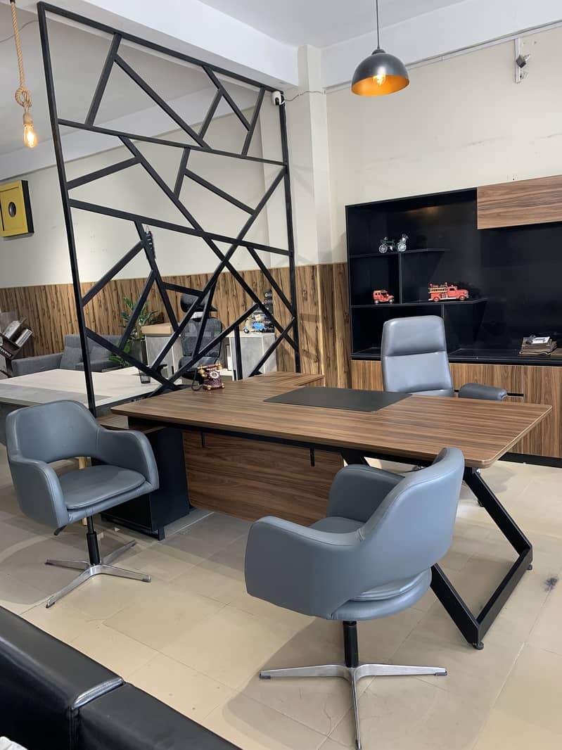 Executive table / office table 1