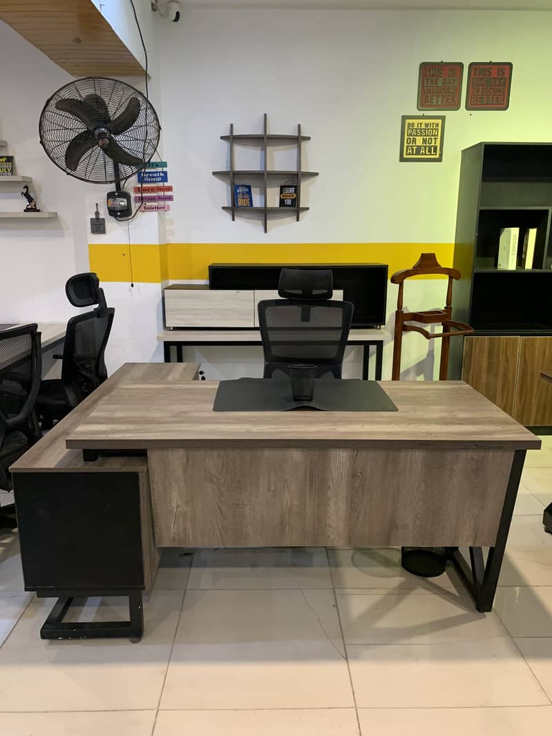 Executive table / office table 4