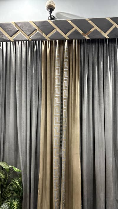 Luxury Grey & Gold Velvet Curtains with Designer Board – 5 Panels