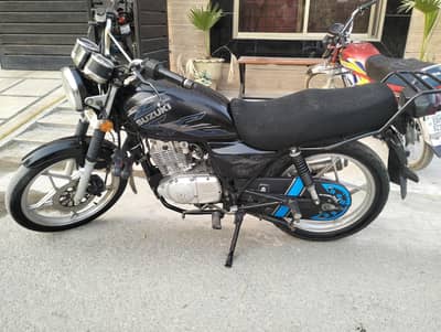 Suzuki GS 150 SE
