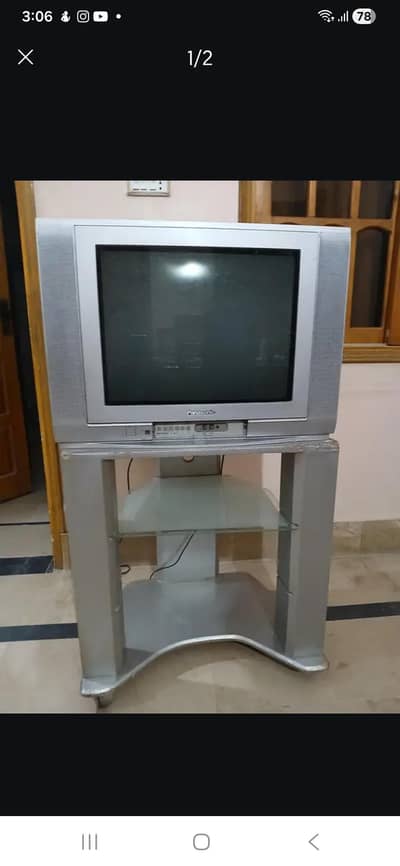 Panasonic 20-inch Color TV with Trolley