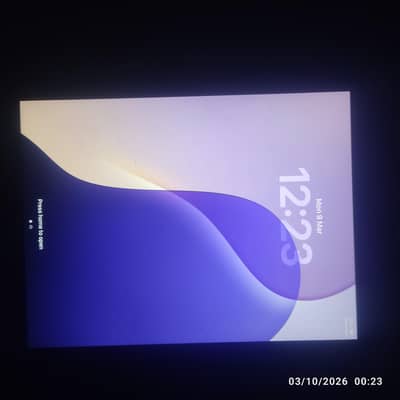 I pad mini 5 (64GB ) . . 32k