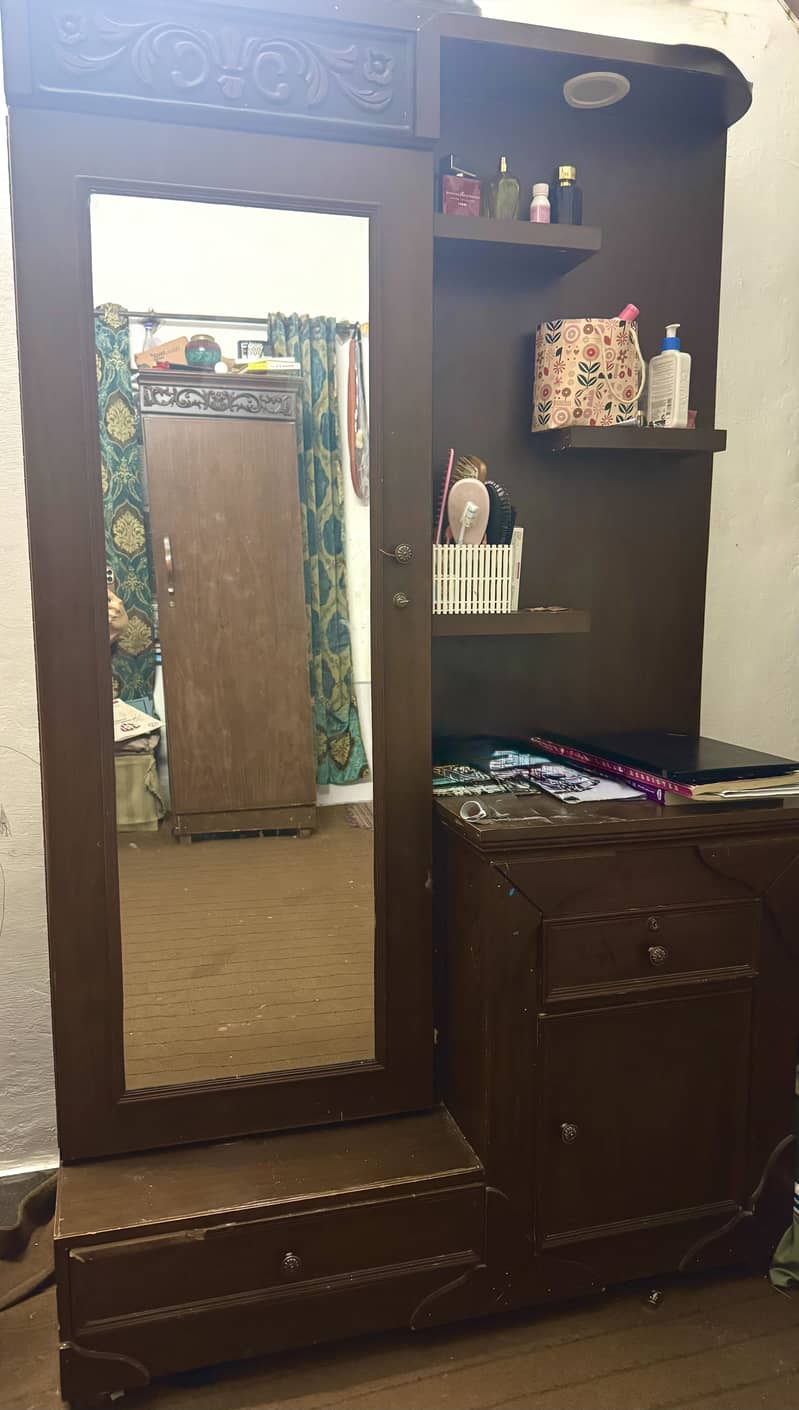 Dressing table with mirror 1