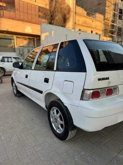 Suzuki cultus 2015