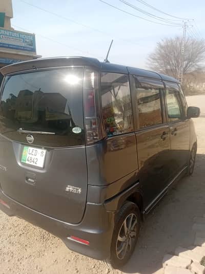 I want sell nissan Roox model 2011 registered 2015