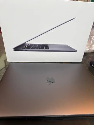 MacBook Pro 2018 15 Inch 16GB