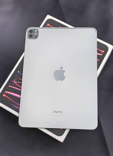 iPad Pro M2 Chip 128Gb PUBG Beast 120FPS Condition 10/10 Complete Box