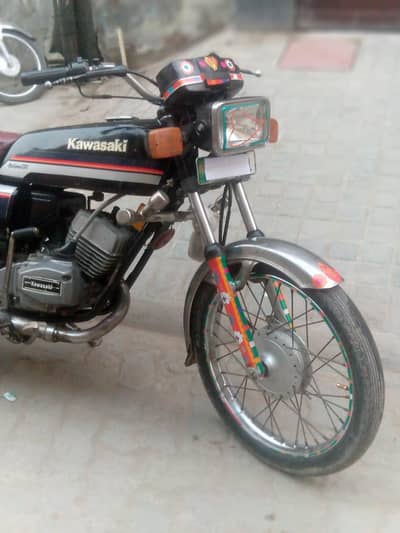 Kawasaki got 110 0301  6549357