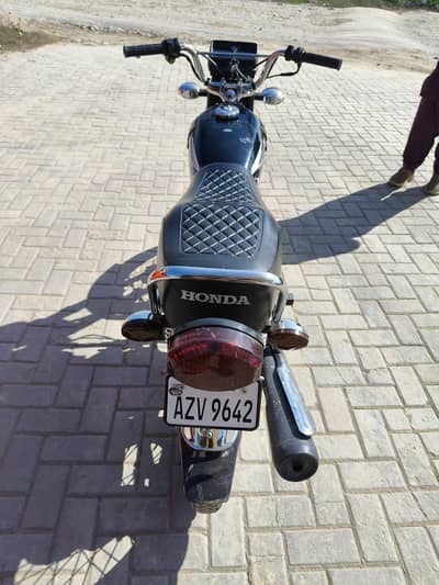 125 2025 model. all ok 10/10  03496782820