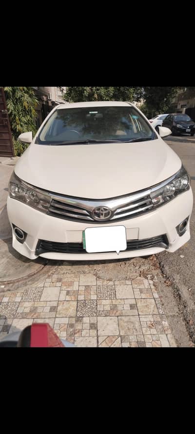 toyota Corolla GLi Automatic white colour