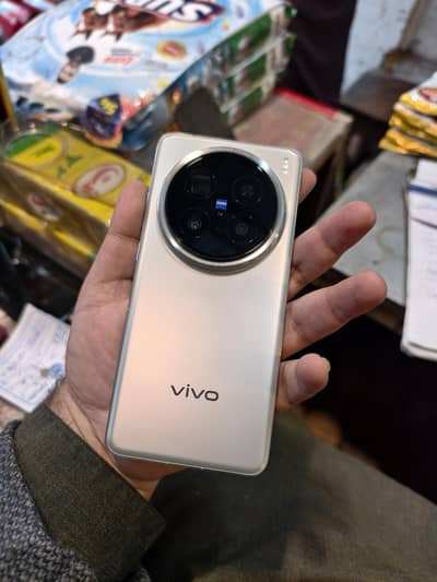 VIVO X200 PRO, Official PTA, 10 MONTH WARRANTY, 10/10, FULL BOX