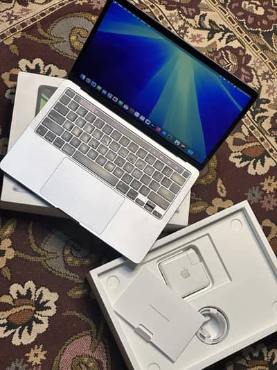 Apple MacBook Pro M1,2020