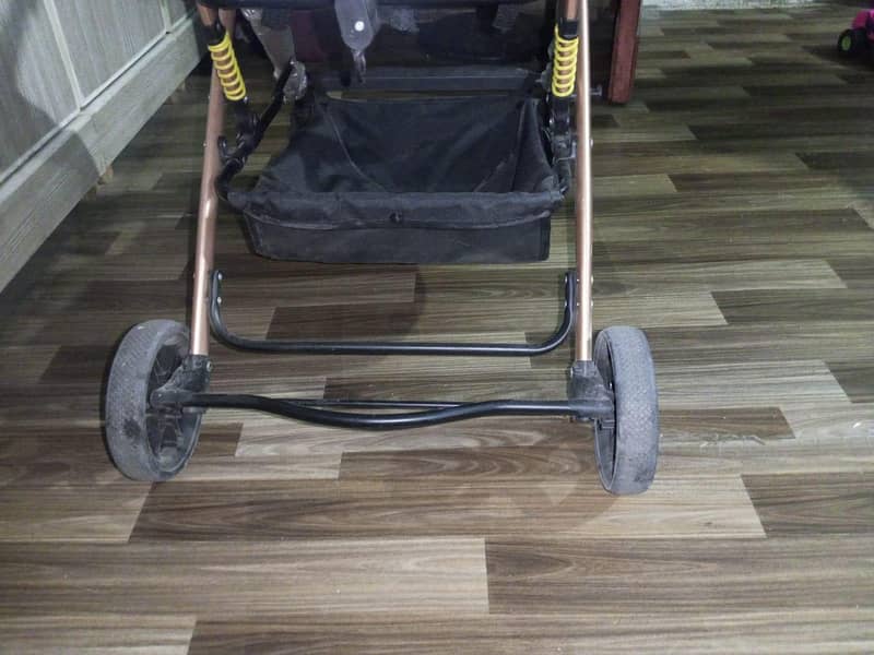 pram & Walker 10