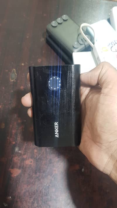 Anker original pocket size 10000mah 18 watt charger