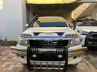 Toyota Hilux 2013/17 Vigo SR5 4000Cc Complete Original 1 Hand