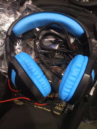 gaming headphones, calling headphones all type of headphones