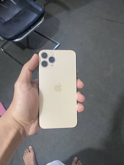 I Phone 11 pro dual Pta Approved 256Gb Golden Colour