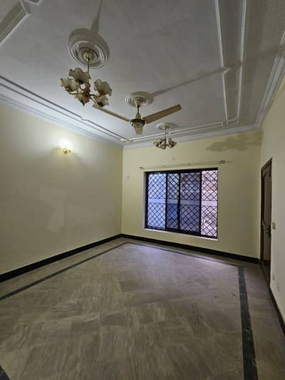 2bed ground portion available for rent prime location E11-2