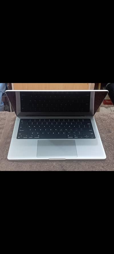 MacBook M2 Pro 2023 32GB 512GB & M2 Max 32GB 1TB 14" Display