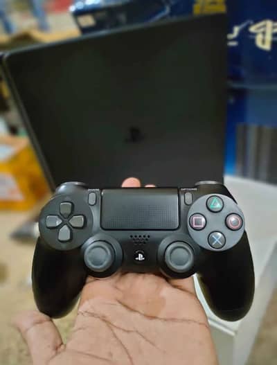 PS4 Slim 1TB Console Jailbreak with Box