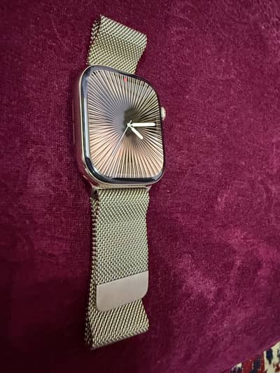 Apple watch series 10 steeliness steel Gold 46mm