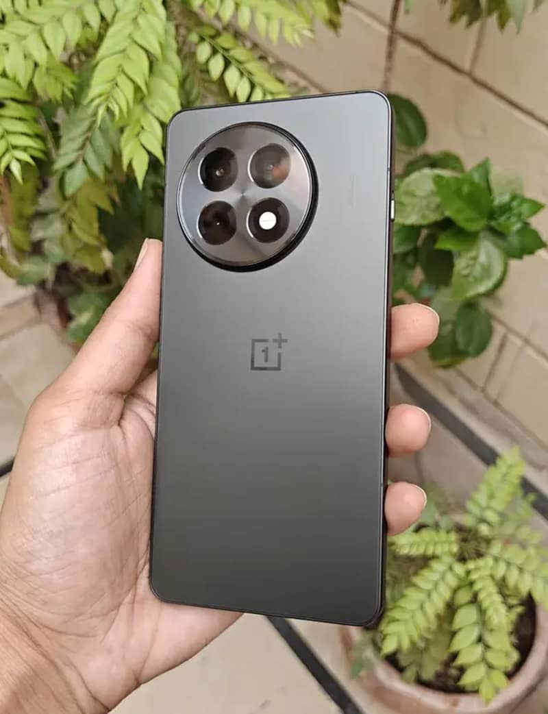 OnePlus Ace 5 0